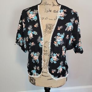 NWOT Love, Glam, Girl floral kimono
